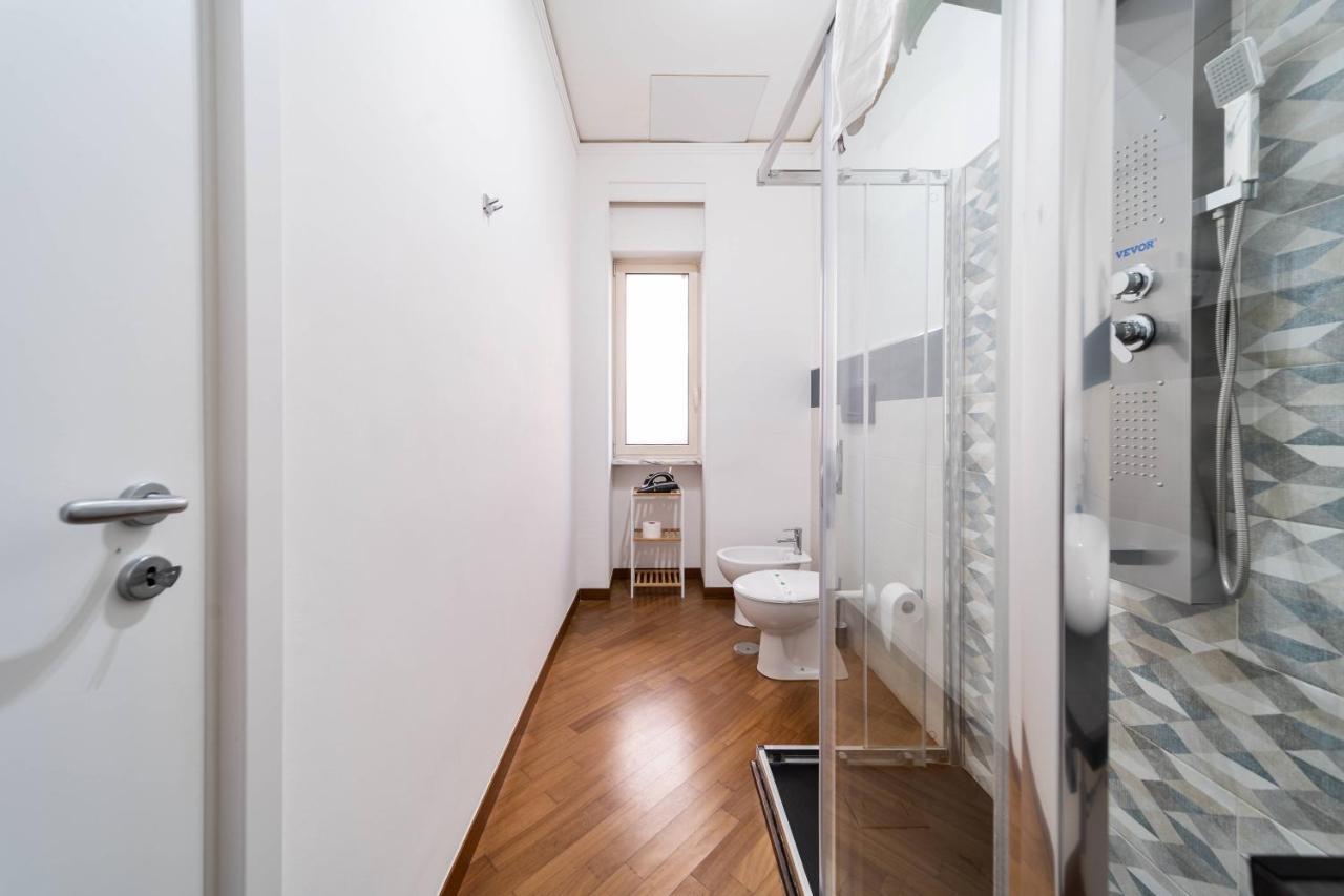 Dante 138 Class Rooms & Apartments Бари Екстериор снимка